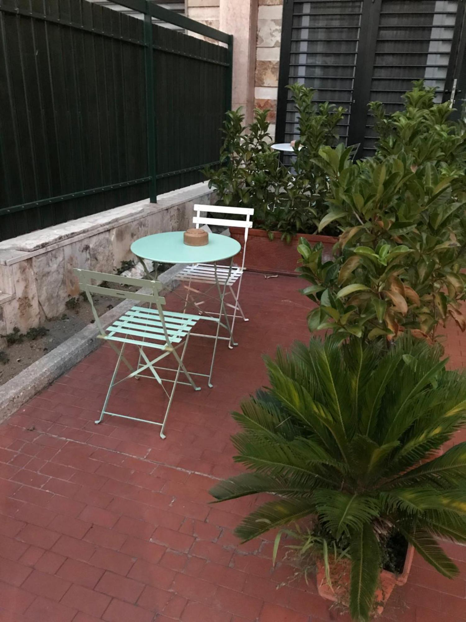 לינה וארוחת בוקר סן ג'יורג'יו א קרמאנו Domus Vesuvio מראה חיצוני תמונה
